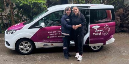 Kemer’de ’Anne Taksi’ hizmet vermeye başladı