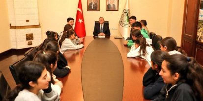 Kars’ı gururlandıran başarı: Şampiyon takım yarı finalde