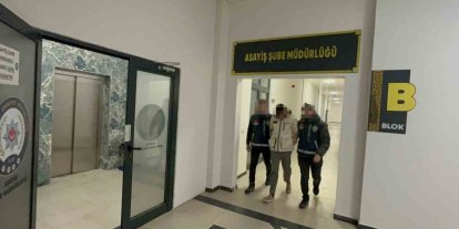 İçinde altın bulunan çelik kasayı çaldı, polis evinde yakaladı