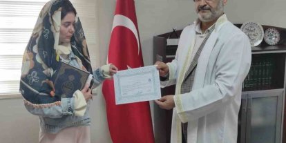 Viktoria müslüman oldu, Amine ismini aldı