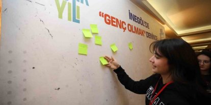 İnegöl’de söz gençlerin: 100’ü aşkın öğrenci geleceğin şehrini konuştu