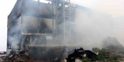 Fındık fabrikasındaki yangında soğutma çalışmaları sürüyor