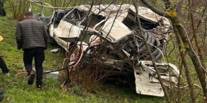 Ordu’da minibüs fındık bahçesine yuvarlandı: 2 yaralı