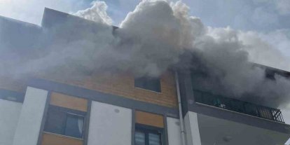 Antakya’da alevlere teslim olan ev kullanılmaz hale geldi