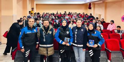 Kars’ta Öğrencilere Güvenlik Ve Bilinçlendirme Eğitimi
