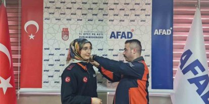 Bayburt AFAD’da arama kurtarma personellerine rütbe takıldı