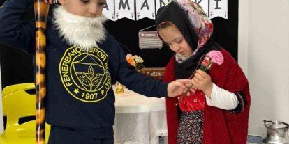 Aydıntepe’de minik öğrenciler Yaşlılar Haftası’nda büyüklerini canlandırdı