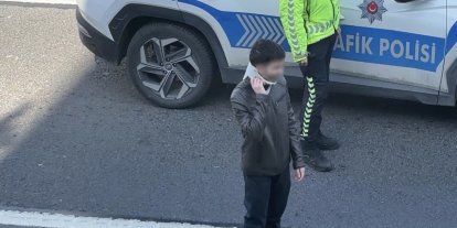 Yaralı sürücü ambulansa binmeyi reddetti, hastaneye taksiyle gitti