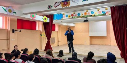 Kars’ta öğrencilere güvenlik eğitimi verildi