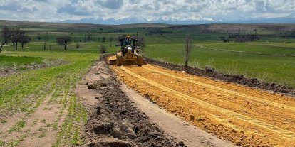 Aksaray’da stabilize yollarda bakım çalışmaları başladı