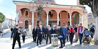 Vali Köşger, Kayalık Camisinde incelemelerde bulundu