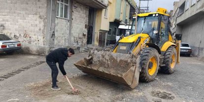 Eyyübiye’de sel sonrası temizlik çalışmaları sürüyor