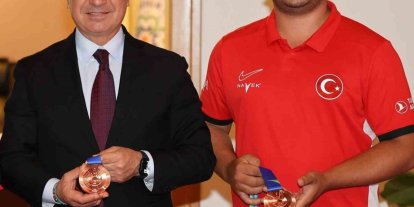 Başkan Aras’tan dünyada ‘Yılın Okçusu’ seçilen Haney’e kutlama