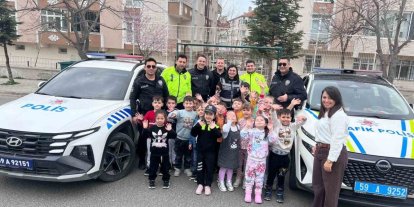 Minik öğrenciler polislik mesleğini yakından tanıdı