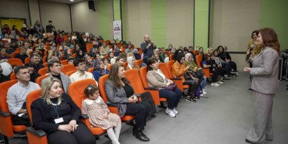 Minik yetenekler sahne aldı, bahar şenliği renkli geçti