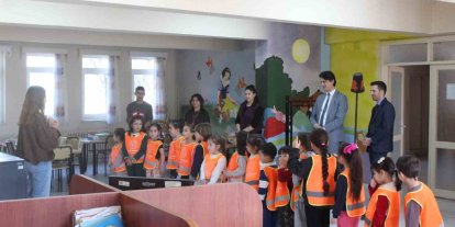 Köyceğiz’de minik kalpler kütüphane ile buluştu