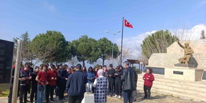 Aydın’da öğrenciler şehitleri andı