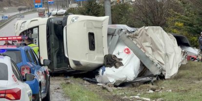 Almanya’dan Türkmenistan’a giden tır Samsun’da devrildi: 1 yaralı