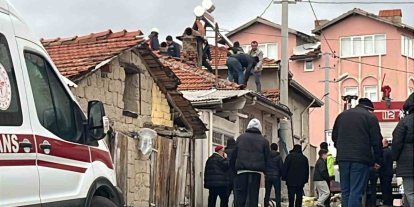 Tavşanlı’da tek katlı evde yangın