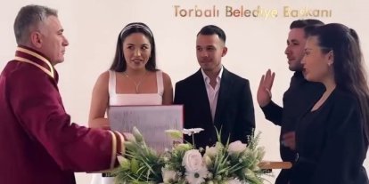 Nikah memuruna şaka yapmak istediler, asıl şakayı memur yaptı