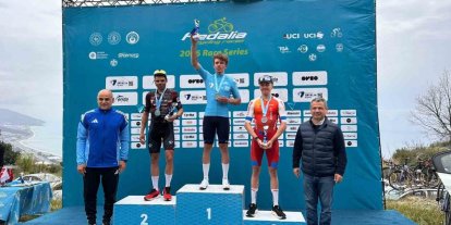 Muğla Büyükşehir Belediyesi Bisiklet Takımı Alanya’da birincilik kürsüsüne çıktı