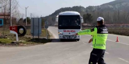 Bolu’da yolcu otobüslerine sivil jandarma denetimi