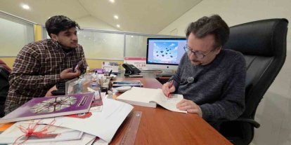 Kütahya Dumlupınar Üniversitesi Öğretim Görevlisi Dönmez: "Yapay zekâ insanları tembelleştirebilir ama doğru kullanılırsa güçlü bir asistan"