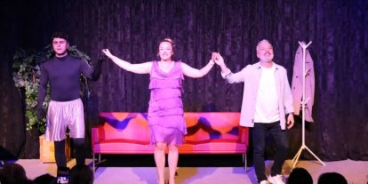 Yenipazar’da ’İyi Delirdik’ tiyatro oyunu izleyiciyle buluştu