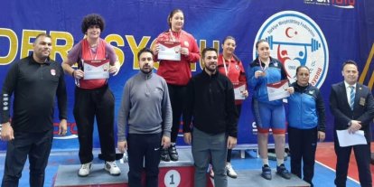 Burdurlu genç halterci, Türkiye ikincisi oldu