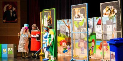 Erbaa’da çocuklara sıfır atık bilinci tiyatro ile anlatıldı