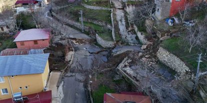Mersin’deki heyelan bölgesi havadan görüntülendi