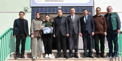 Tavşanlı Ressam Abdullah Taktak öğrencisi bölge birincisi oldu