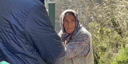 Zihinsel engelli anne ve 2 oğlu ortada kaldı