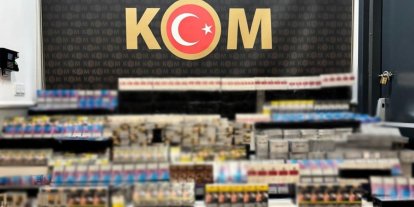 Saman yüklü tırlarda yaklaşık 5 bin paket kaçak sigara ele geçirildi