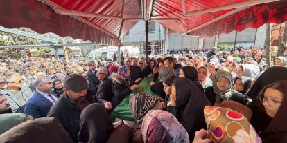 Taciz mağduru genç kız son yolculuğuna gözyaşları ile uğurlandı