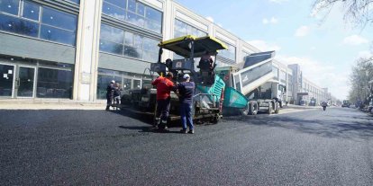 Kahramanmaraş’ta yapımı tamamlanan Toptancılar Sitesi yoluna asfalt