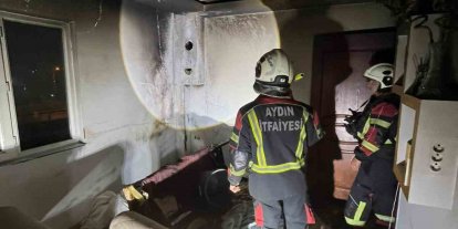 Aydın’da ev yangını: 2 kişi dumandan etkilendi