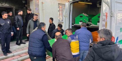 Babasını öldüren genç: "Üzerine atlayarak elimde bulunan bıçakla boğazını kestim"