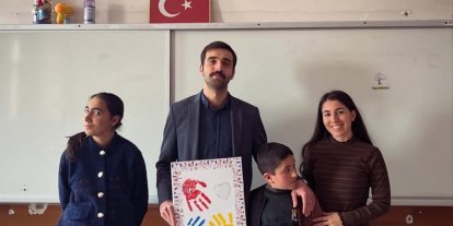 Diyadin’de renkli ellerle farkındalık