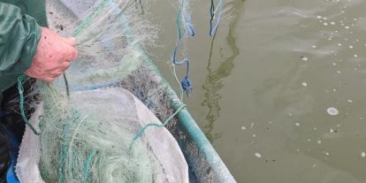 Gölde 800 metre balık ağı ele geçirildi