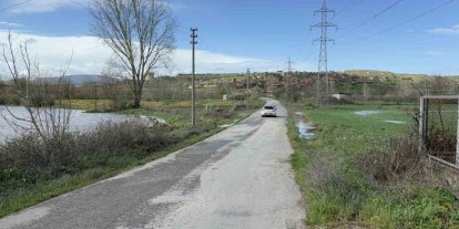 Çanakkale’de taşkın nedeniyle kapanan köy yolu ulaşıma açıldı