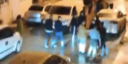 Bursa’da sokak ortasında meydan muharebesi gibi kavga