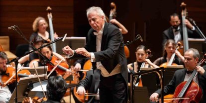 25. yıla notalarla görkemli kutlama