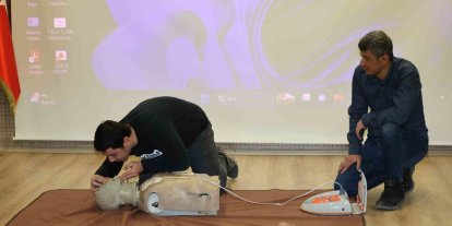 Bayburt’ta emniyet personeline ilk yardım eğitimi verildi