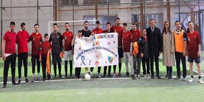 Kars’ta otizm farkındalık maçı düzenlendi
