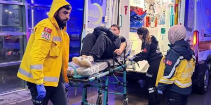 Motosiklet ile otomobil çarpıştı: 1 yaralı