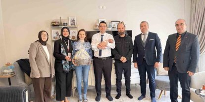 "İyilik Osmaneli’nin Kumaşında Var Projesi" kapsamında yeni doğan bebeğe destek