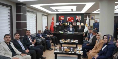 AK Parti heyeti Başkan Hallaç ile bir araya geldi