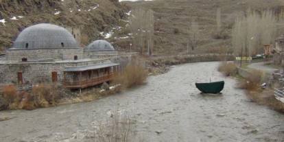 Kars Çayı’nın debisi yükseldi