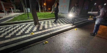 Karaman’da tüfekle rastgele ateş açıldı: Saçmalar otomobil ile binaya isabet etti